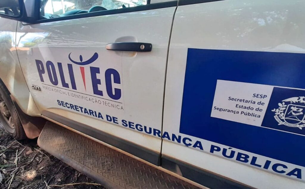 Idosa morre após cair com o rosto sobre facão enquanto podava árvore em Cuiabá