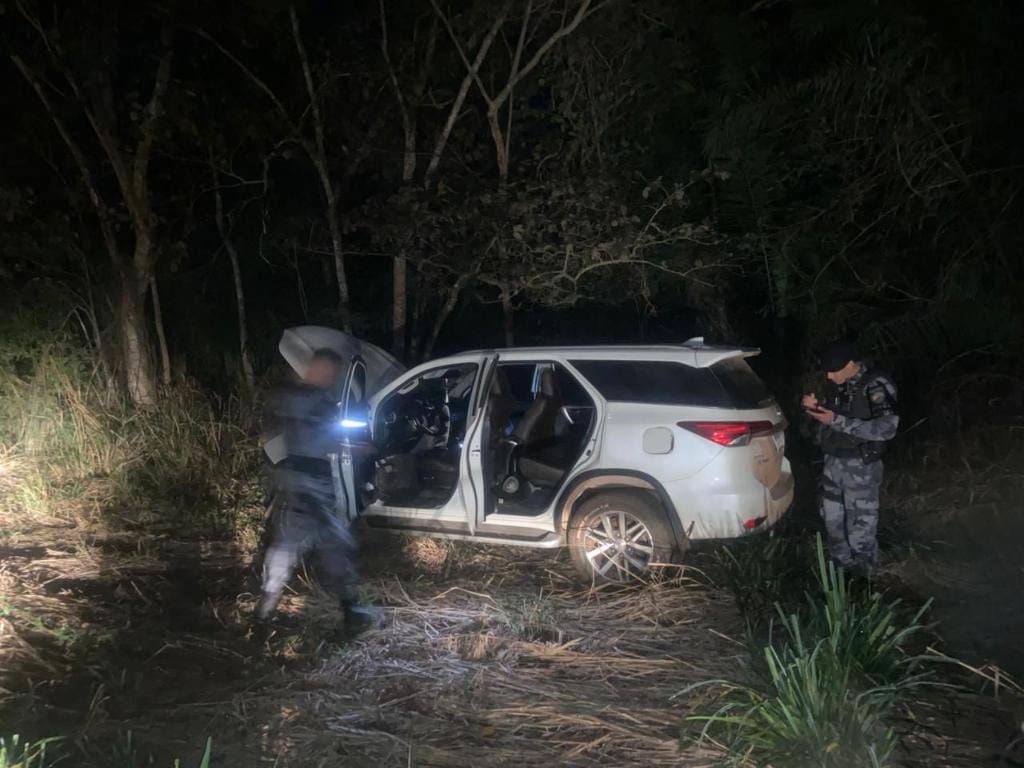 Integrantes de quadrilha são presos pela Força Tática da PM por roubo de veículos