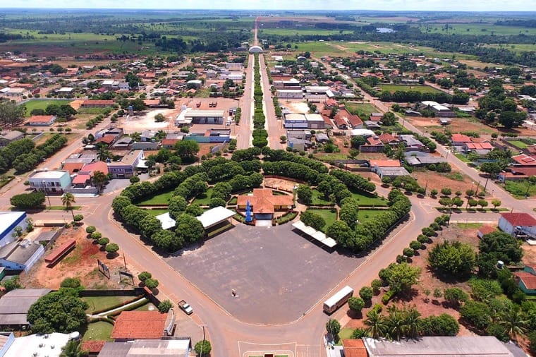 Justiça suspende contrato de Câmara para contratar advogado e aciona vereadores; prefeito também é alvo