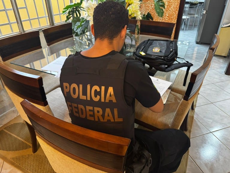 Operação da Polícia Federal mira derrame de dinheiro falso em comércios em Mato Grosso