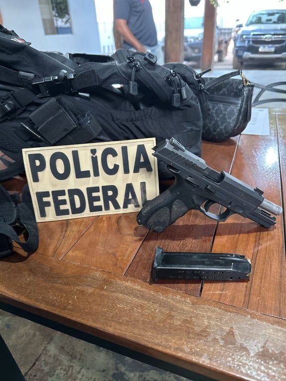 PF deflagra operação contra falsificação de documentos e exploração ilegal de madeira