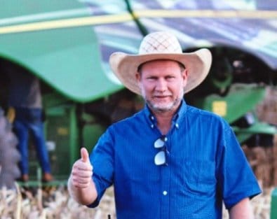 Prefeito com patrimônio de R$ 135 mi aumenta o próprio salário e benefícios para vereadores