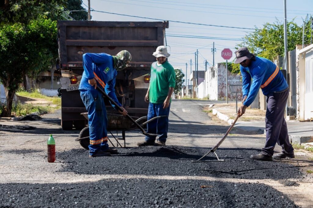 Prefeitura de Cuiabá tapou mais de 63 mil buracos em 72 bairros