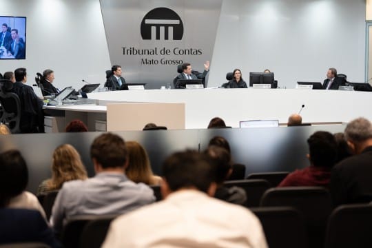 TCE alerta sobre concessionária da 163 e Parque, mas dá parecer favorável à aprovação de contas