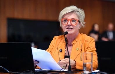 “Tornaram-se símbolo da luta contra o feminicídio”, diz senadora sobre mãe e filhas