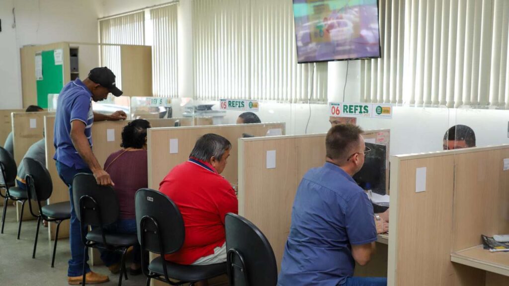 Várzea Grande notifica mais de mil empresas por divergências em declarações fiscais