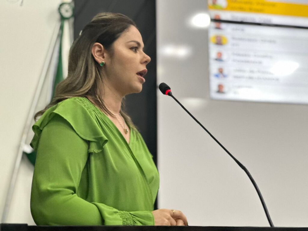 Vereadora aprova mudança na Saúde e aposta em resultados com nova secretária