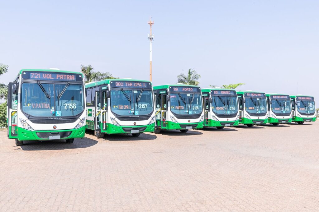 Após fiscalização, 7 novos ônibus vão atender Pedra 90 e região