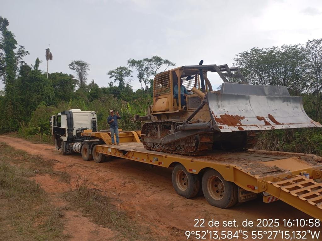 Batalhão Ambiental da PM fecha garimpo e local de extração ilegal de madeira