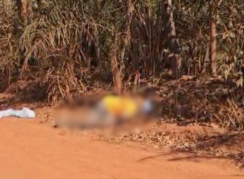 Corpo de homem é encontrado amarrado e com marca de tiros na estrada de Praia Grande