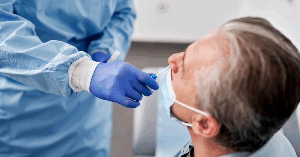 Covid-19 não desapareceu e casos continuam ocorrendo; MT registrou 11,4 mil casos este ano