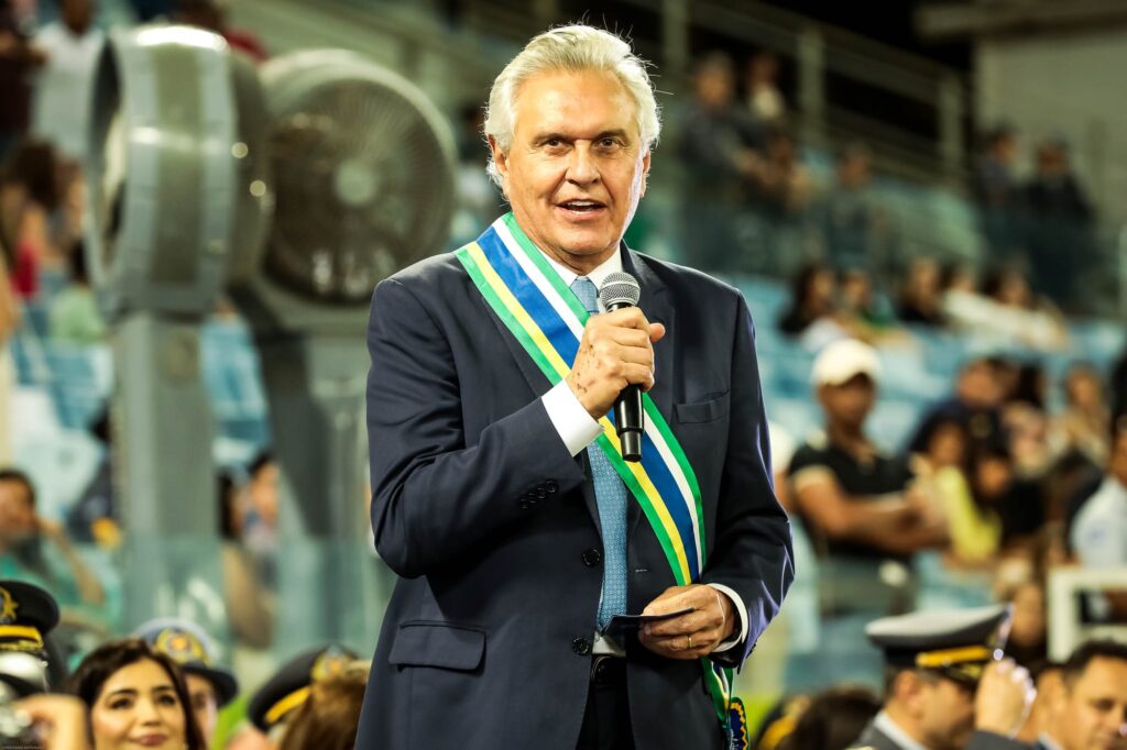 Governador de GO diz que só não disputa a presidência se Bolsonaro for candidato