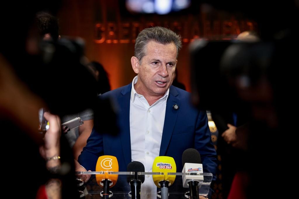 Governador recebe alta, seguirá tratamento em casa e deverá passar por novos exame durante a semana