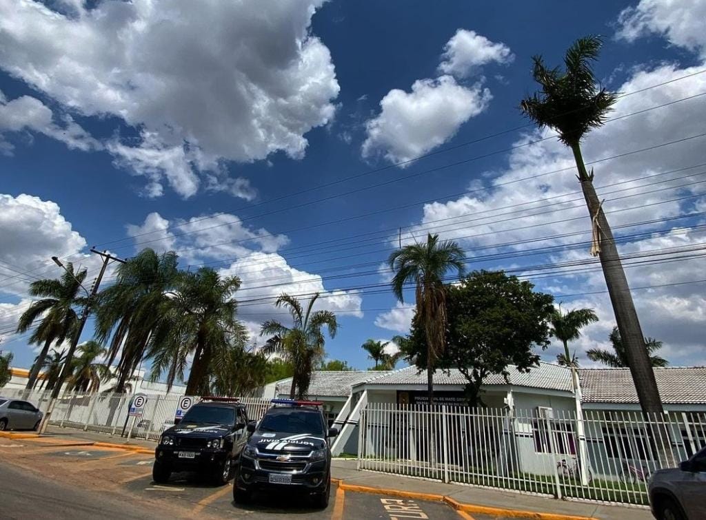 Homem que ameaçava divulgar fotos íntimas de ex-companheira é preso pela PC