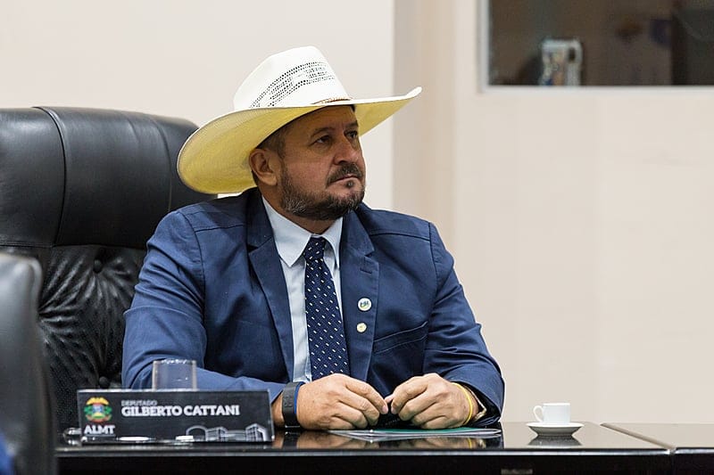 Justiça Federal suspende ação contra deputado em disputa por lote de assentamento em MT