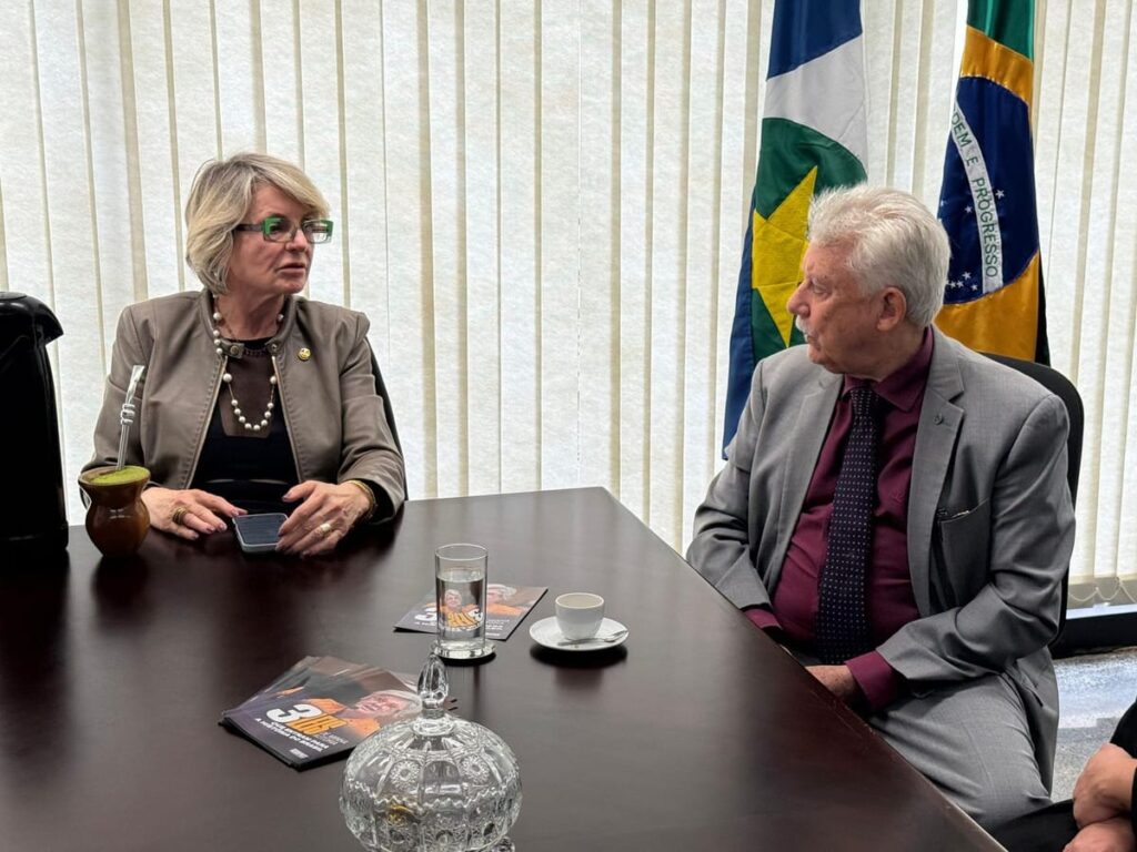 Margareth Buzetti se licencia do Senado em outubro e abre vaga para 2º suplente José Lacerda