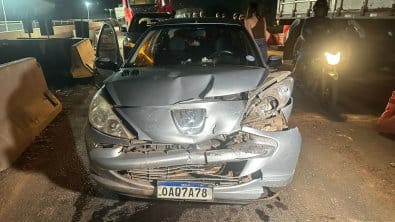 Motorista na contramão provoca acidente na Miguel Sutil e foge sem prestar socorro