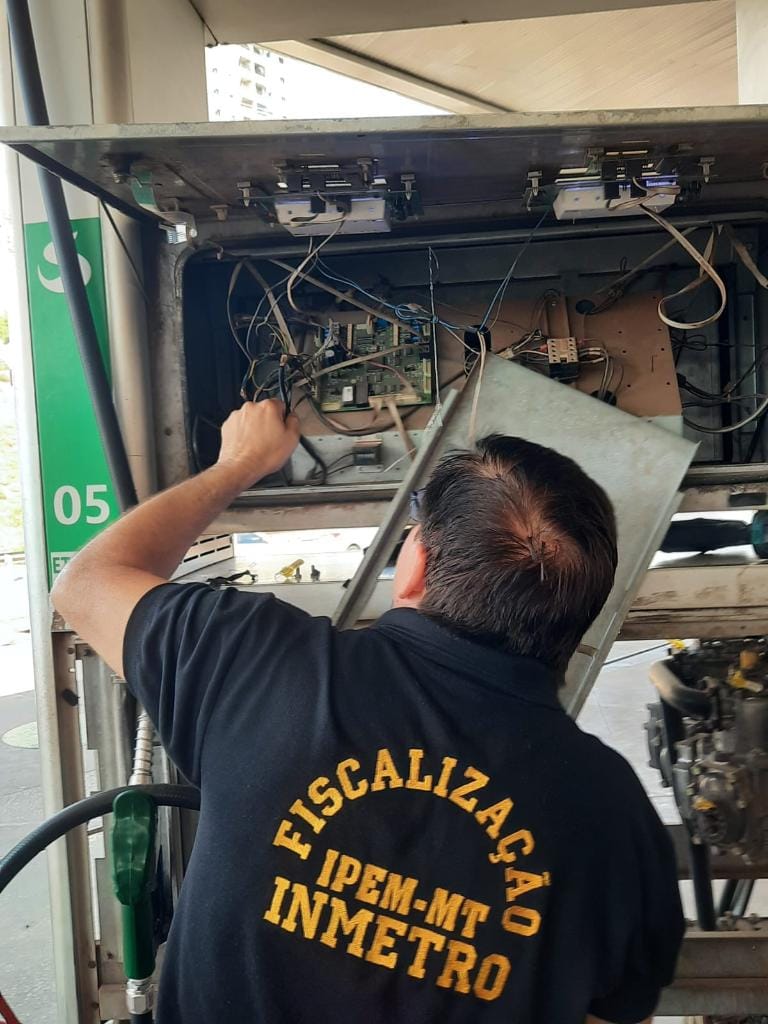 Operação flagra irregularidades em 11 bombas de combustíveis e pode aplicar multa de até R$ 1,5 mi