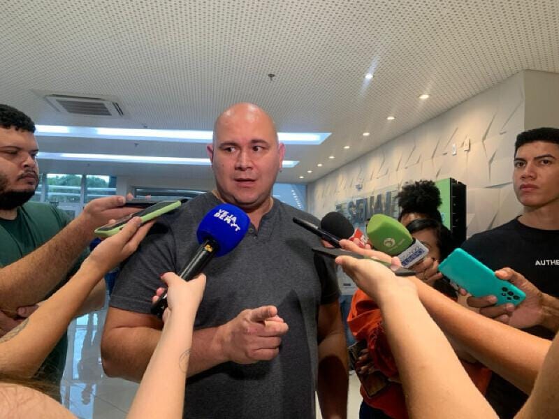 Prefeito diz que alvos de operação foram definidos pela polícia e nega ter denunciado vereador