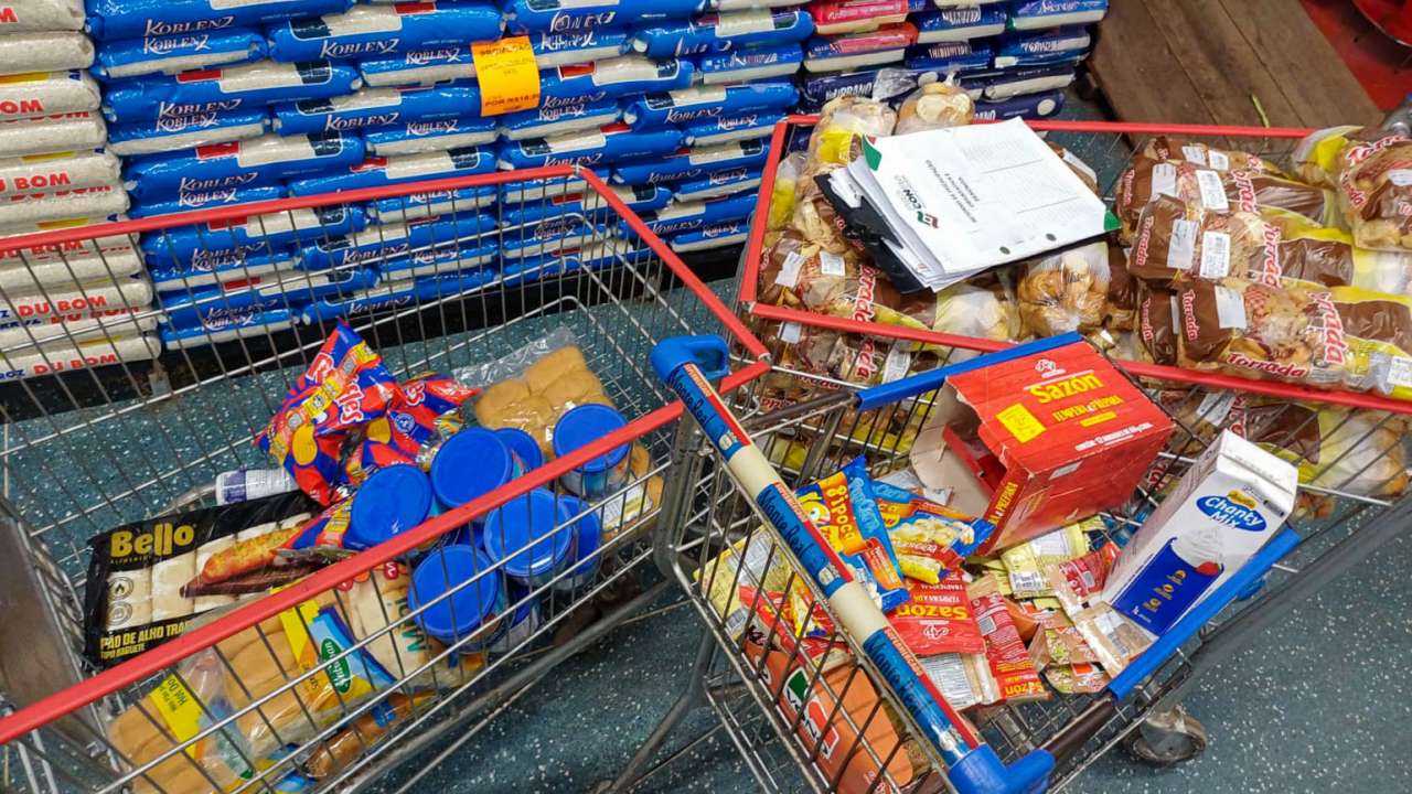 Procon fiscaliza supermercado após denúncias recebidas pelo sistema online em VG
