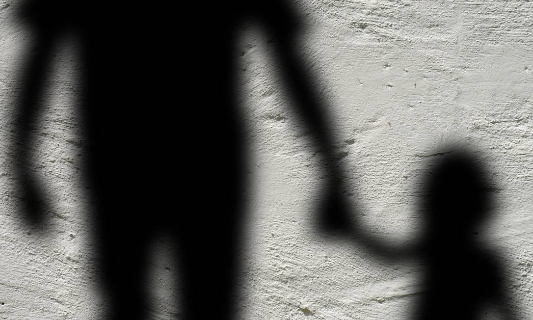 STJ atende MP e aumenta para nove anos pena de marido de babá que estuprou criança