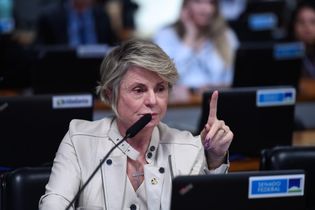 Senadora de MT critica ‘PEC da Blindagem’ e cobra transparência do Congresso