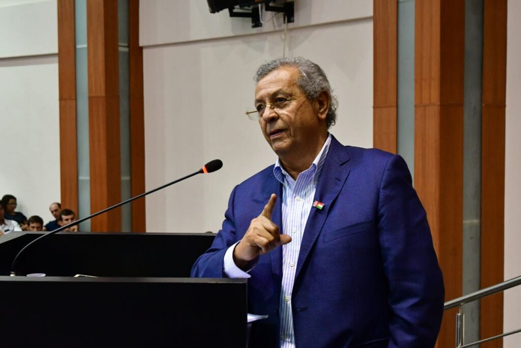 União Brasil pode lançar Jayme Campos ao Senado e apoiar Pivetta ao governo