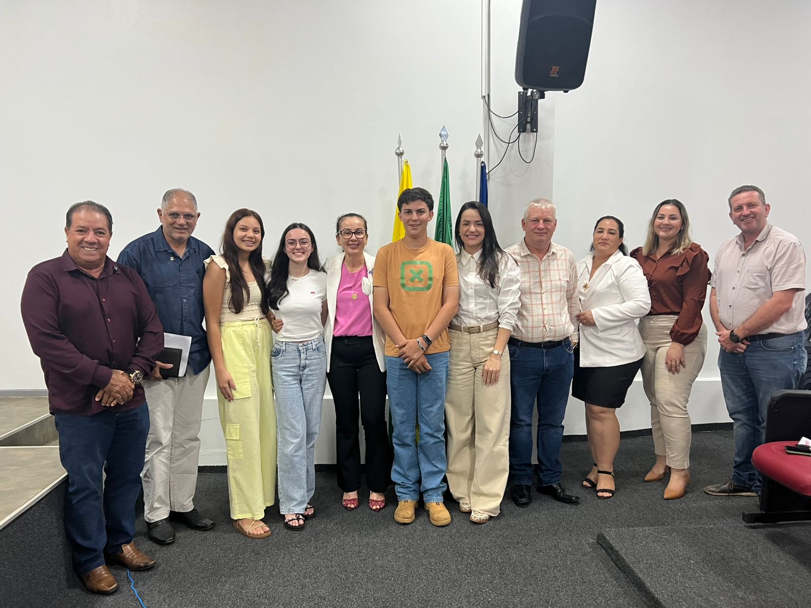 Itanhangá-MT: Juventude Protagonista: Estudante propõe projeto de Natal na Câmara Municipal de Itanhangá