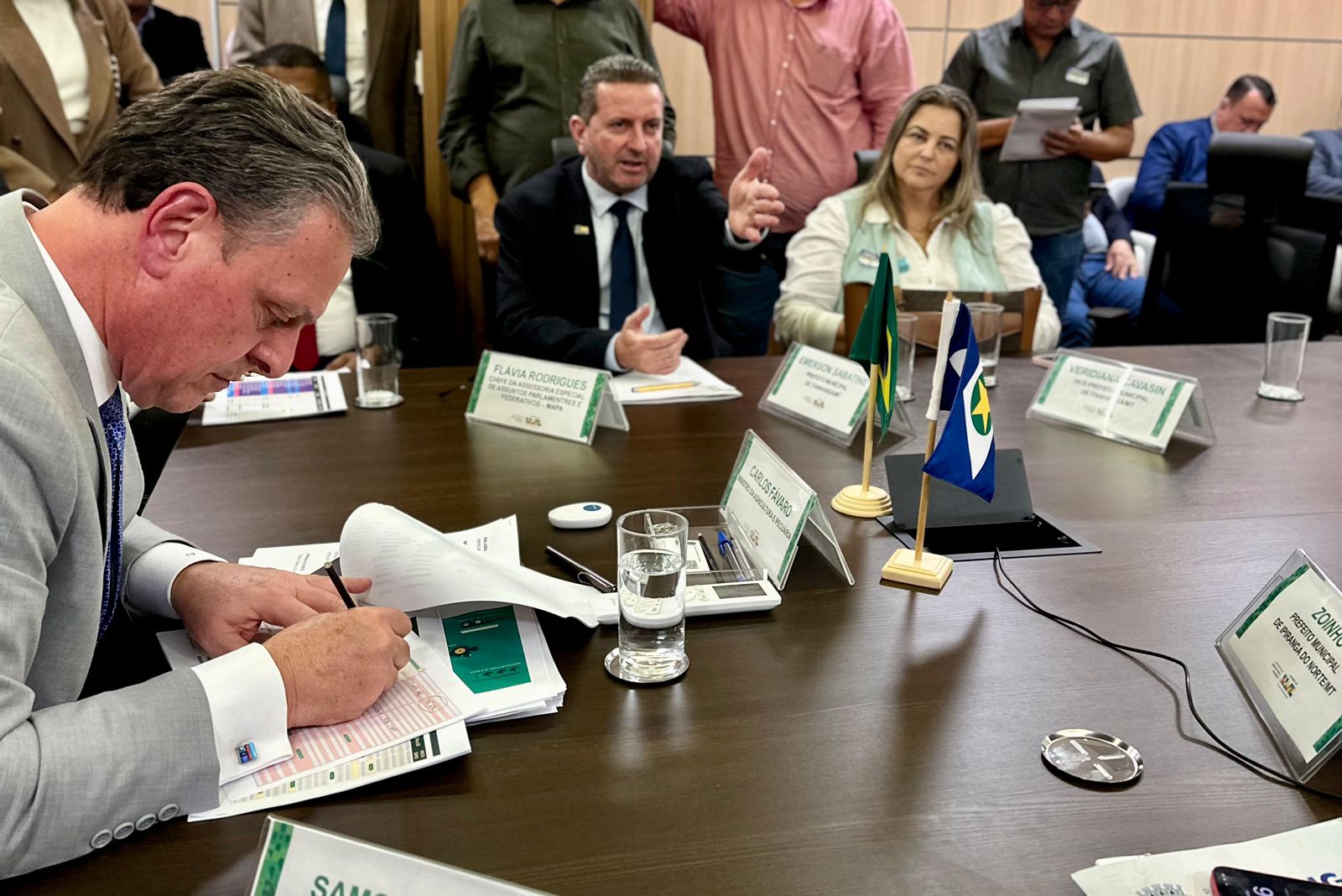 Itanhangá busca novos investimentos em Brasília com foco na agricultura, saúde e infraestrutura