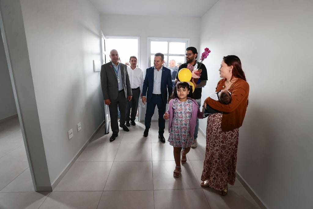 Estado entrega mais 595 novas casas populares em três residenciais em Cuiabá pelo Ser Família Habitação