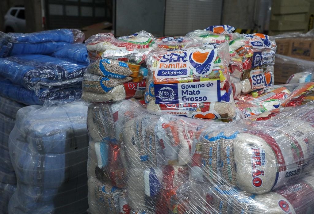 Ex-servidor é condenado por desviar 240 cestas básicas do programa Ser Família em Cuiabá