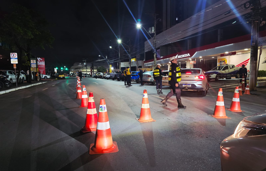 Fiscalização prende 12 condutores bêbados em Cuiabá durante a madrugada
