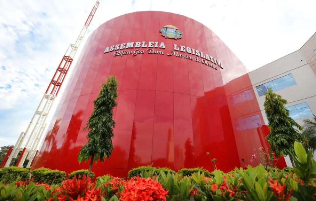 Justiça absolve ex-deputados em ação por supostas fraudes de R$ 2,2 milhões na Assembleia Legislativa