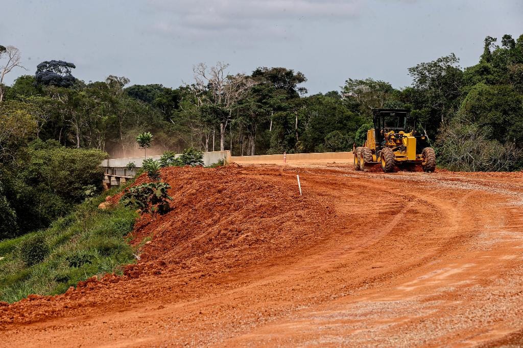 Mato Grosso licita R$ 233 milhões em obras para asfalto e pontes em vários municípios