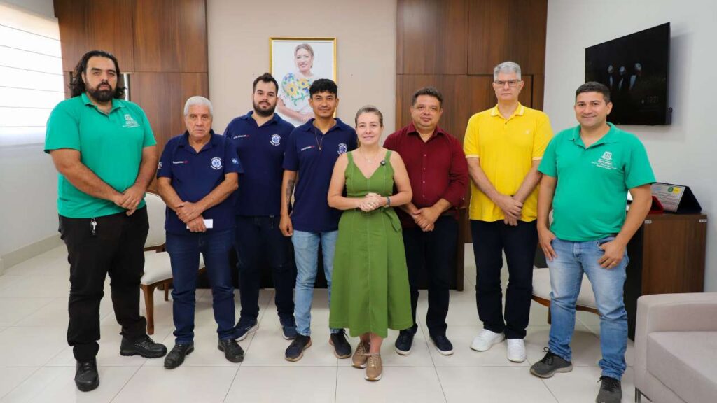 Prefeita discute melhorias salariais para motoristas de ambulância em Várzea Grande