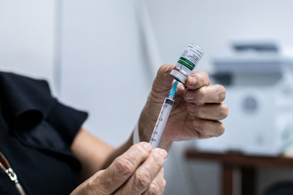 Vacinação contra meningite está disponível nas Unidades de Saúde de Cuiabá