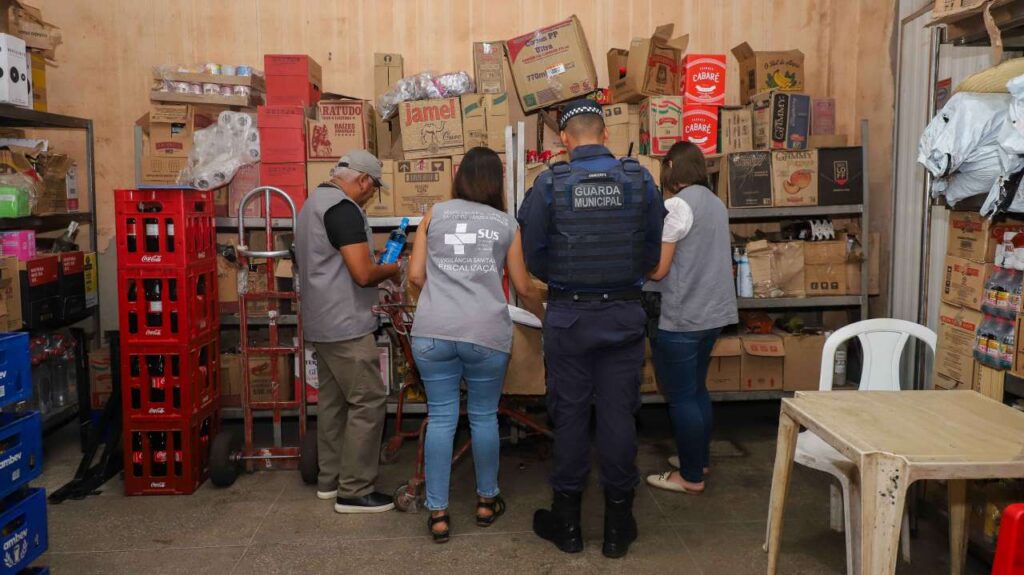 Vigilância Sanitária reforça fiscalização em distribuidoras de bebidas em Várzea Grande