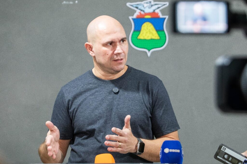 Abilio diz que Bezerra está ultrapassado e promete derrotar Favaro em 2026: “políticos meia boca”