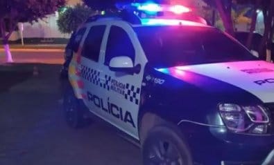 Com histórico de violência, homem agride esposa e filho após chegar de festa de aniversário e é preso