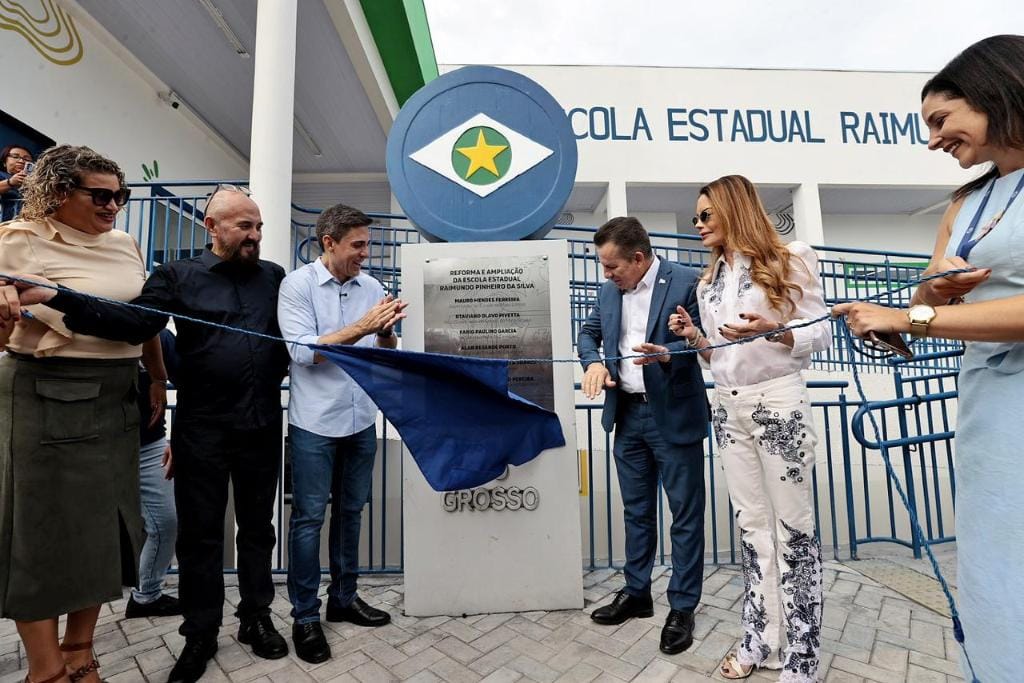 Com investimento de R$ 8,8 mi, Estado entrega mais uma escola reformada e ampliada na capital