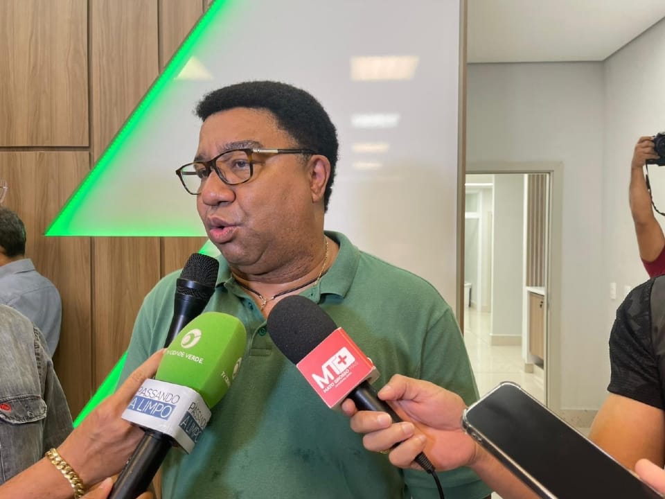 Ex-presidente acusa Bouret de ocultar contas e cita laudo da PF contra versão da Unimed Cuiabá