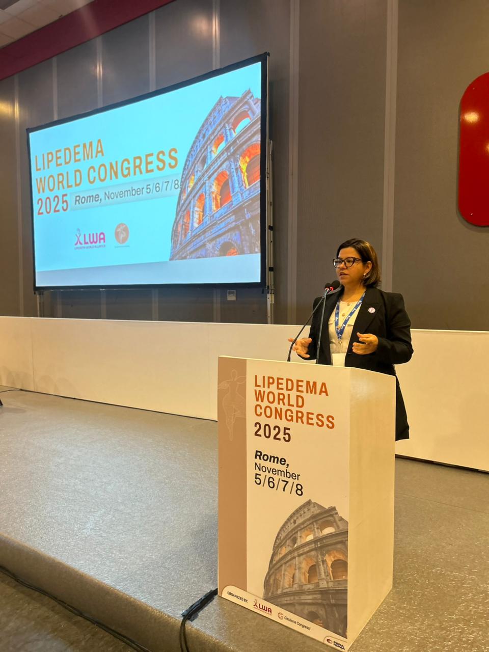 Fisioterapeuta cuiabana participa de congresso e leva expertise no tratamento do lipedema