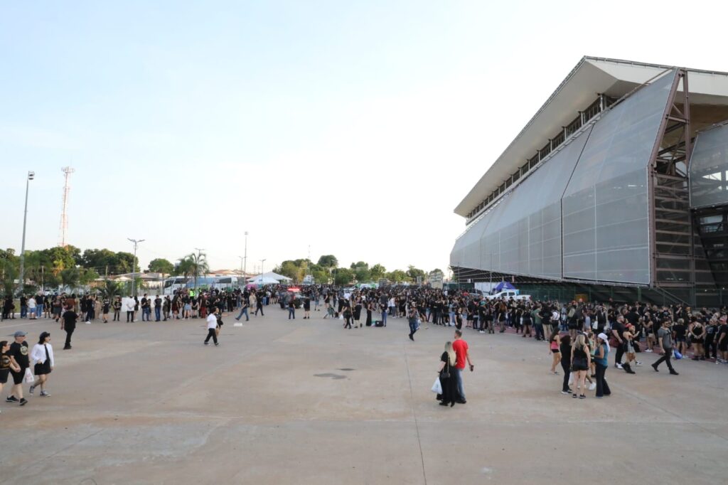 Maioria do público do show do Guns N’ Roses é de MT e 33% de outros estados, aponta pesquisa