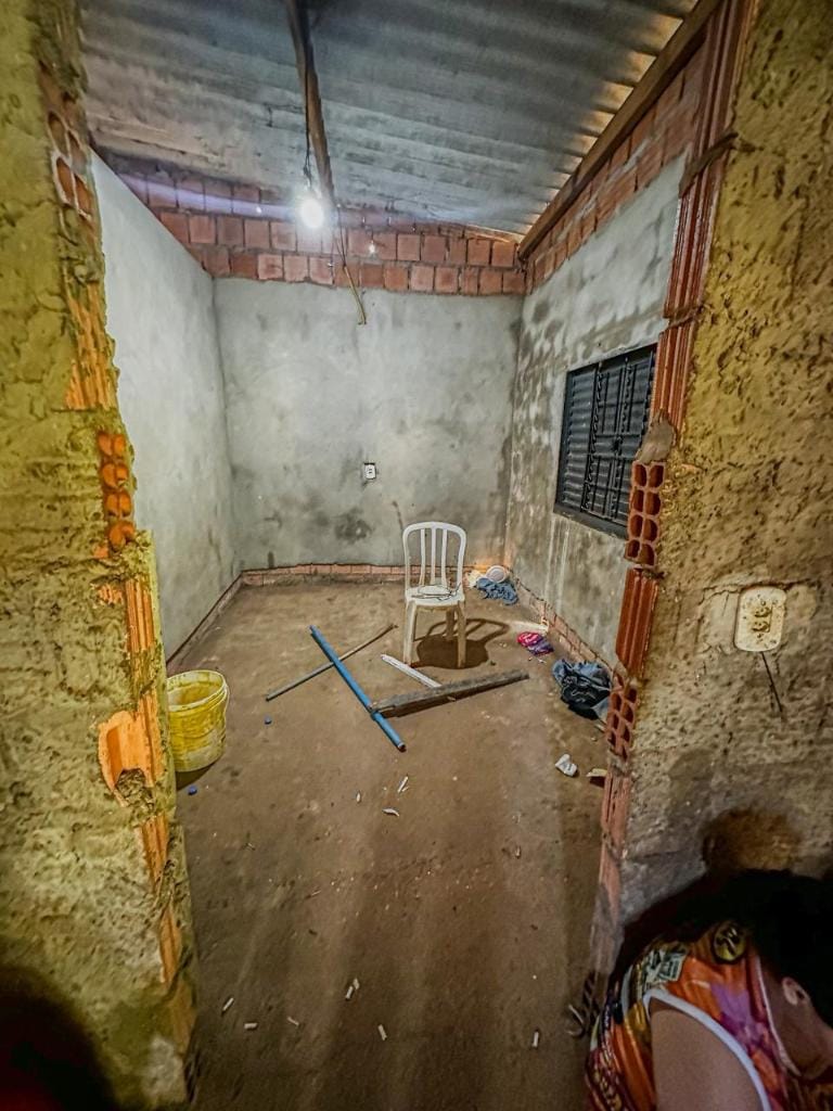 Membro de facção criminosa morre em troca de tiros e PM resgata 14 pessoas de 'salve'