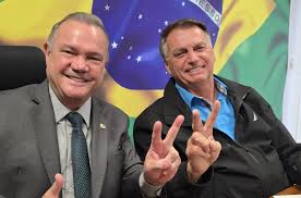 Senador diz que prisão de Bolsonaro “é ruim para a imagem do Brasil”