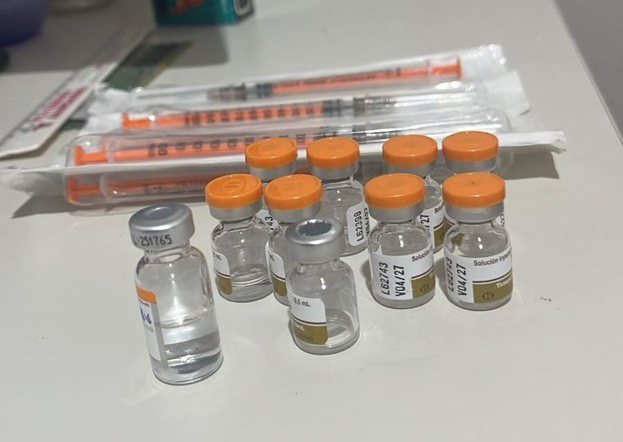 Enfermeiro e dono de loja de suplementos são presos por venda de anabolizantes e emagrecedores