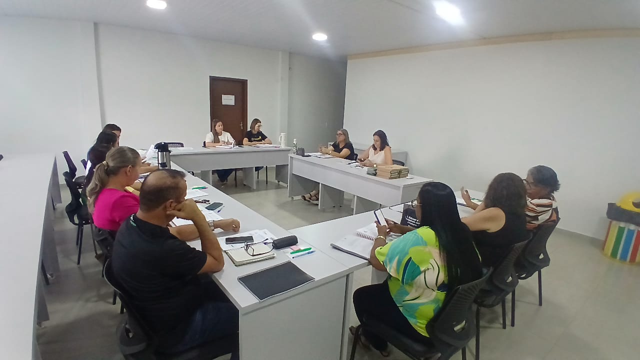 Itanhangá-MT: Secretaria de Educação de Itanhangá realiza reunião estratégica para alinhamento do ano letivo de 2026