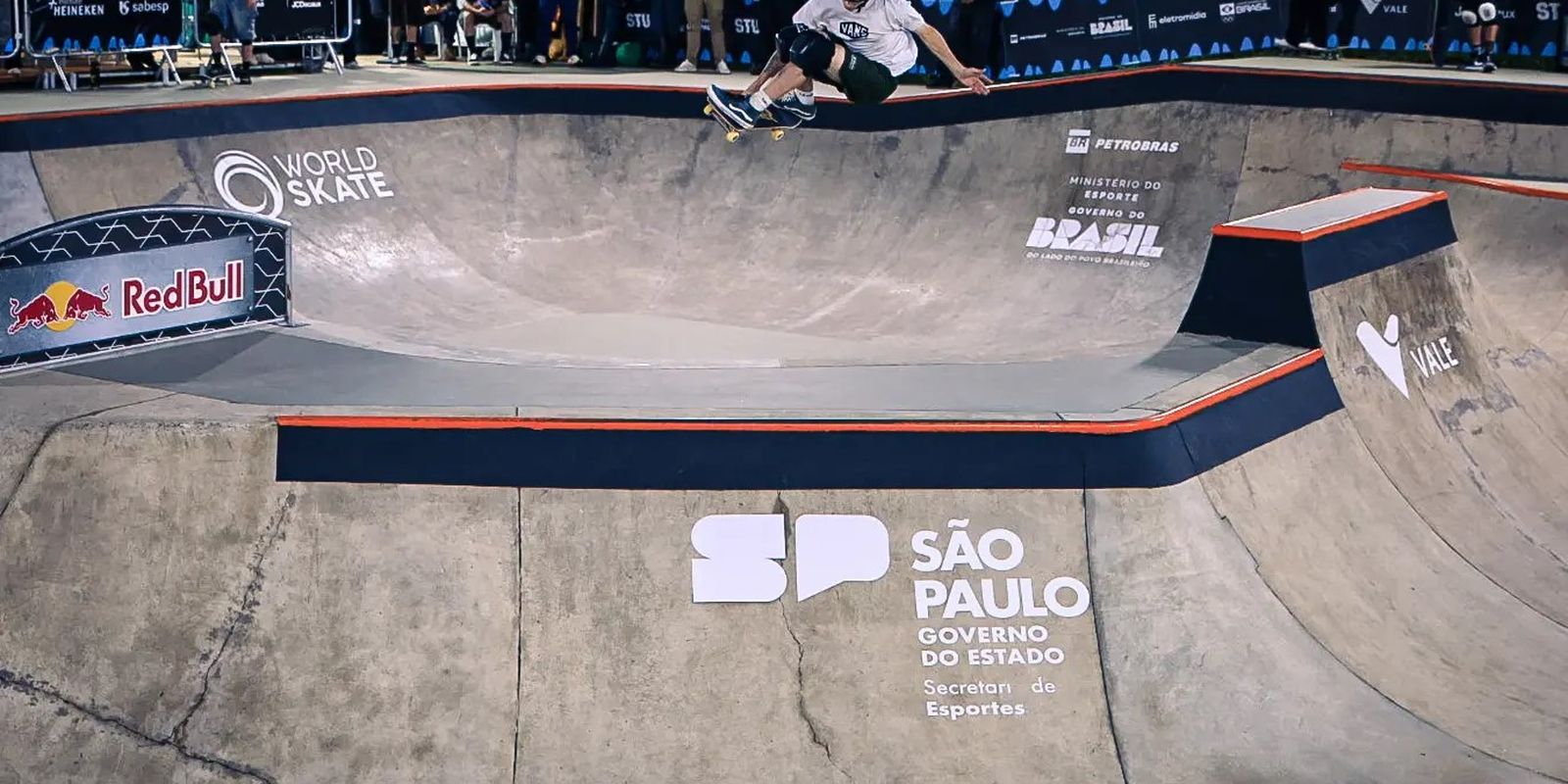 Kalani Konig é vice-campeão mundial de Skate Park