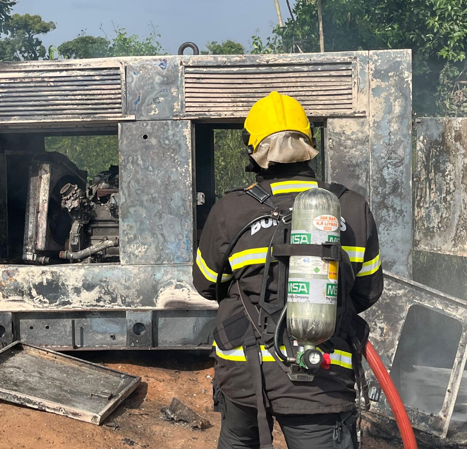 Incêndio destrói gerador de energia em área de captação de água em Sorriso