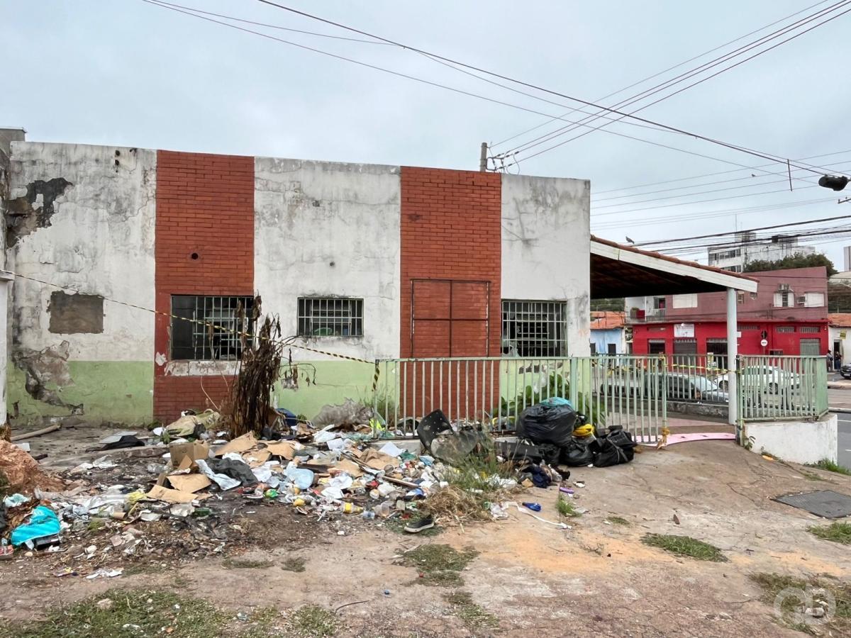 CLAMAM POR SOLUÇÃO: ‘Ninguém faz nada’, dizem moradores após 3º assassinato em imóvel público